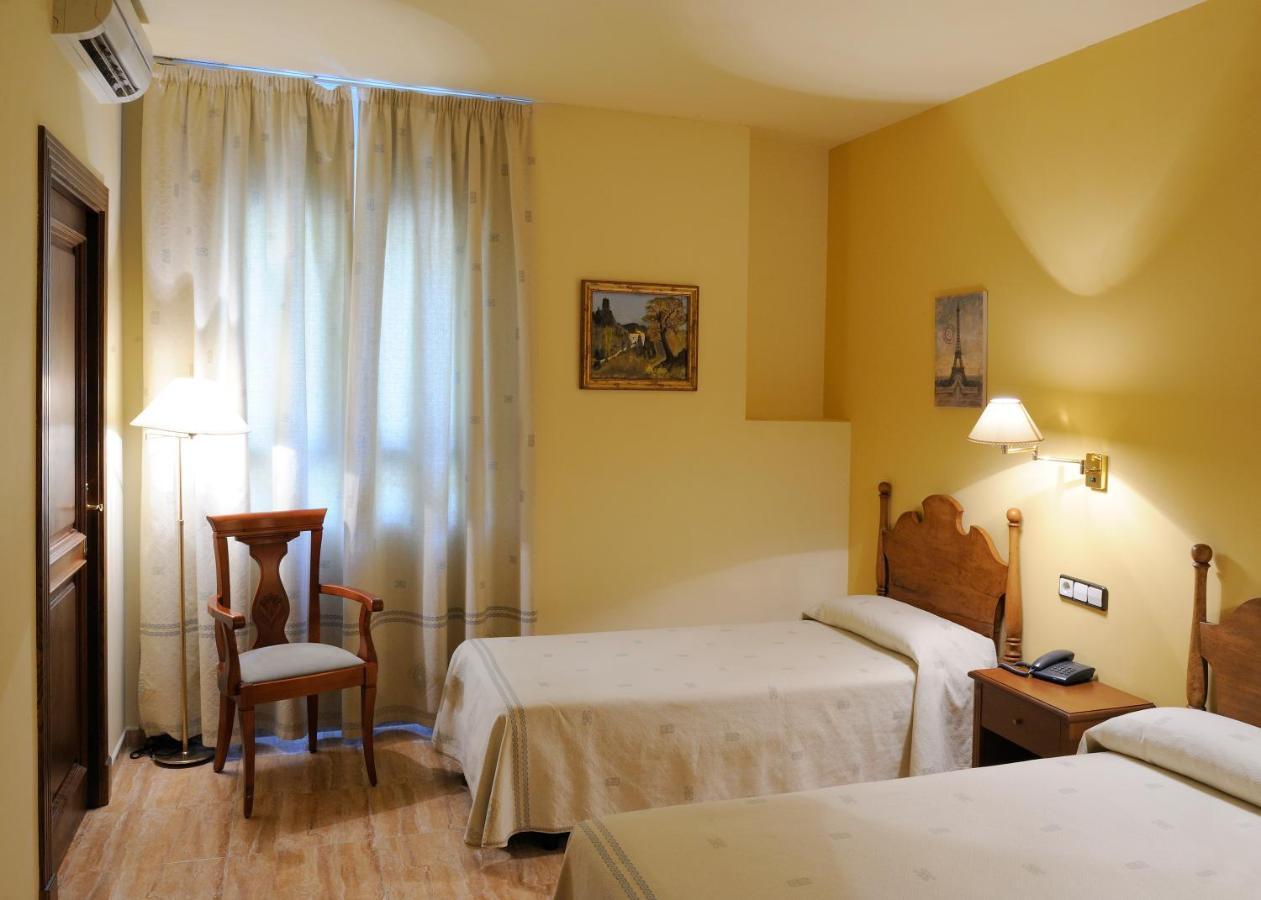 Hotel El Oasis Carchel Quarto foto