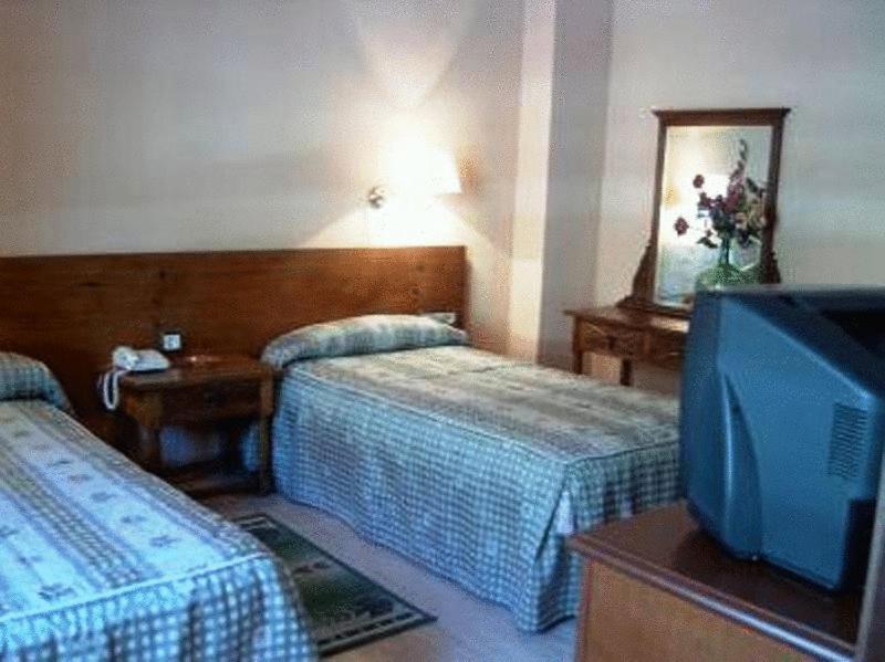 Hotel El Oasis Carchel Quarto foto